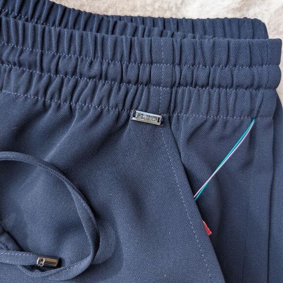 EUC St. John Navy Blue Knit Loose Fit Drawstring Activewear Bermuda Shorts M - Picture 6 of 16